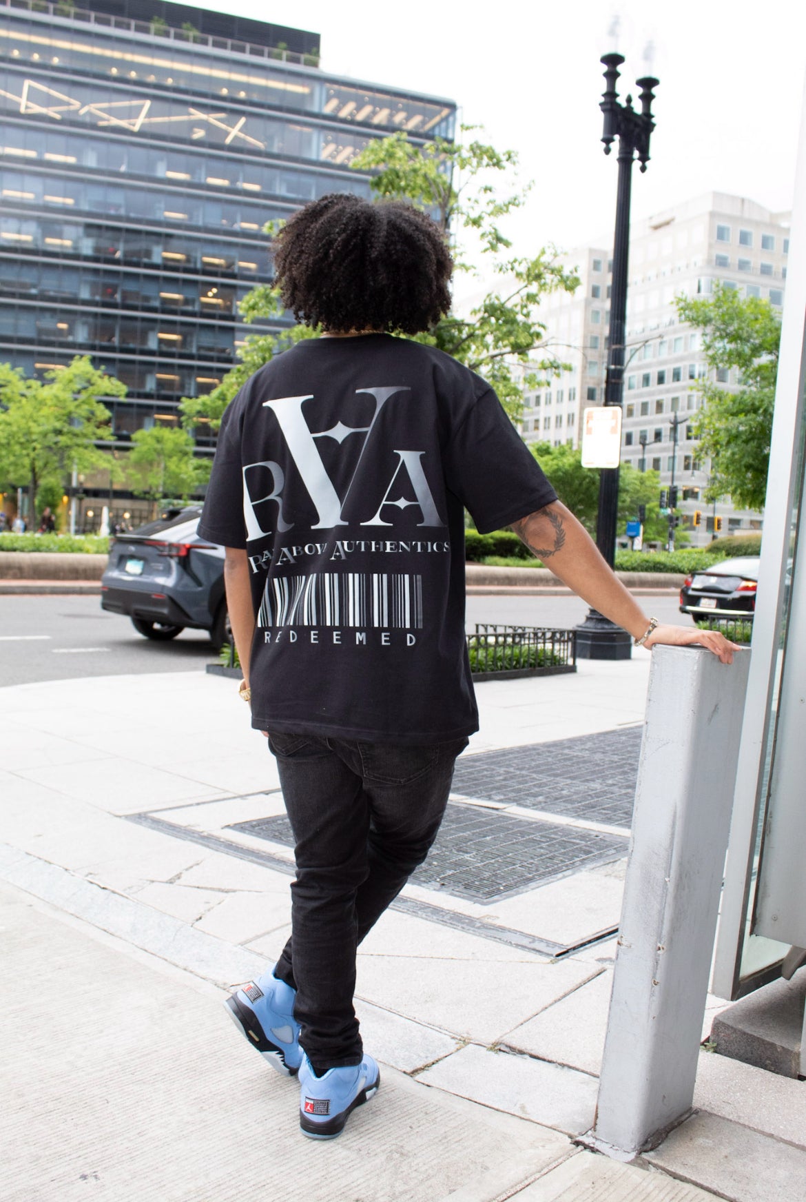 "REDEEMED" OVERSIZED TEE